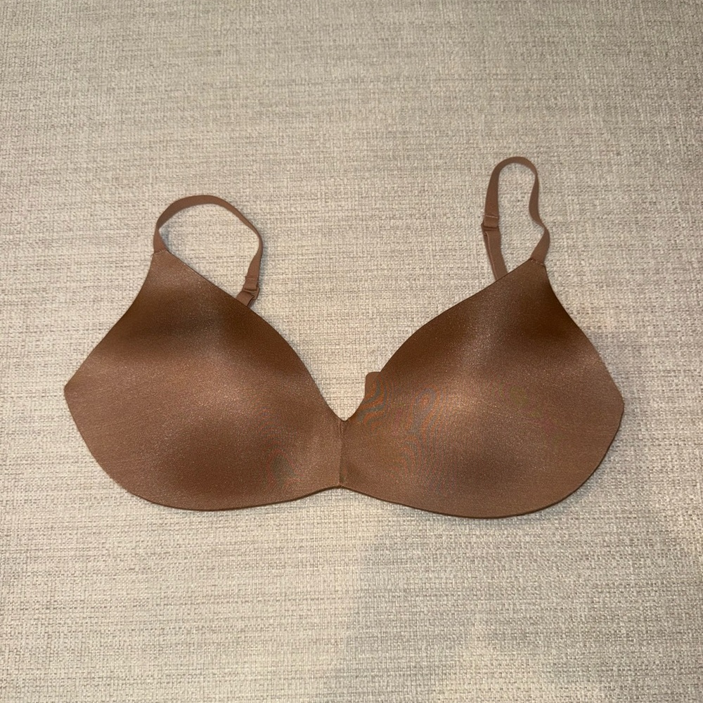 SKIMS Wireless Form Push Up Plunge Bra
